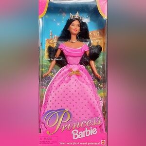 1998 Princess Barbie Your Very First Royal Princess {GM0061}CKB